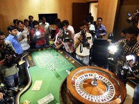 Casino multimillonario de moedas gratuítas, chumba casino skrill, idade do casino da montaña da mesa